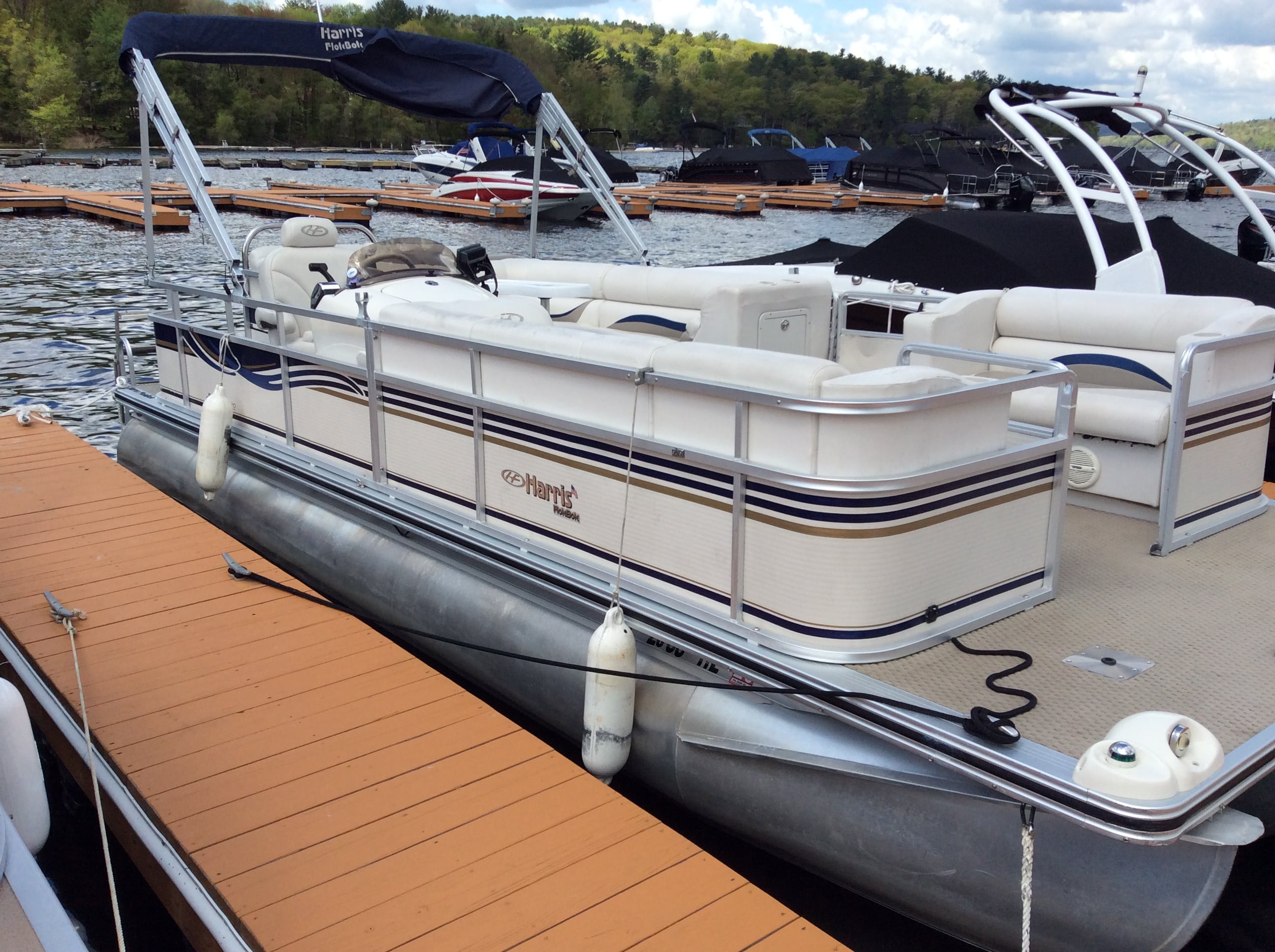 Pontoon Rental Lake Wallenpaupack 1st Klas Marina Tafton Pennsylvania